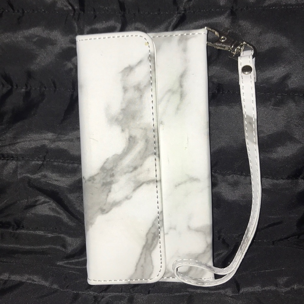 iPhone 7 phone case/ wristlet